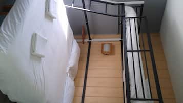 Family Room | Desk, soundproofing, cribs/infant beds, rollaway beds