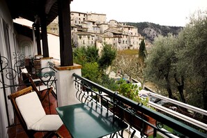 Superior Double Room, Balcony (village and valley view) | Balcony