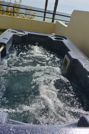 Double Room, 1 Queen Bed, Jetted Tub, Sea View