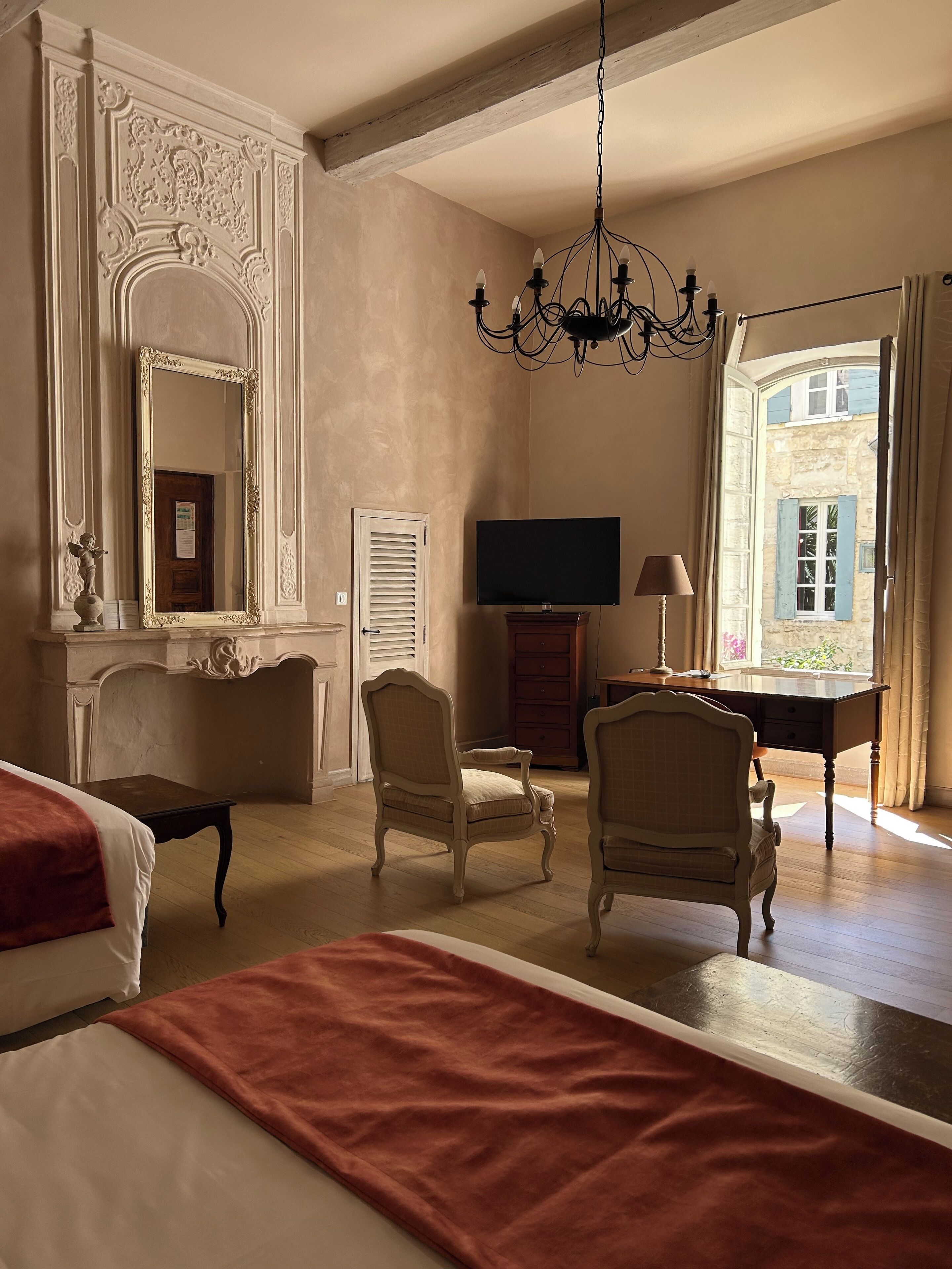 In-room safe, desk, soundproofing, free WiFi