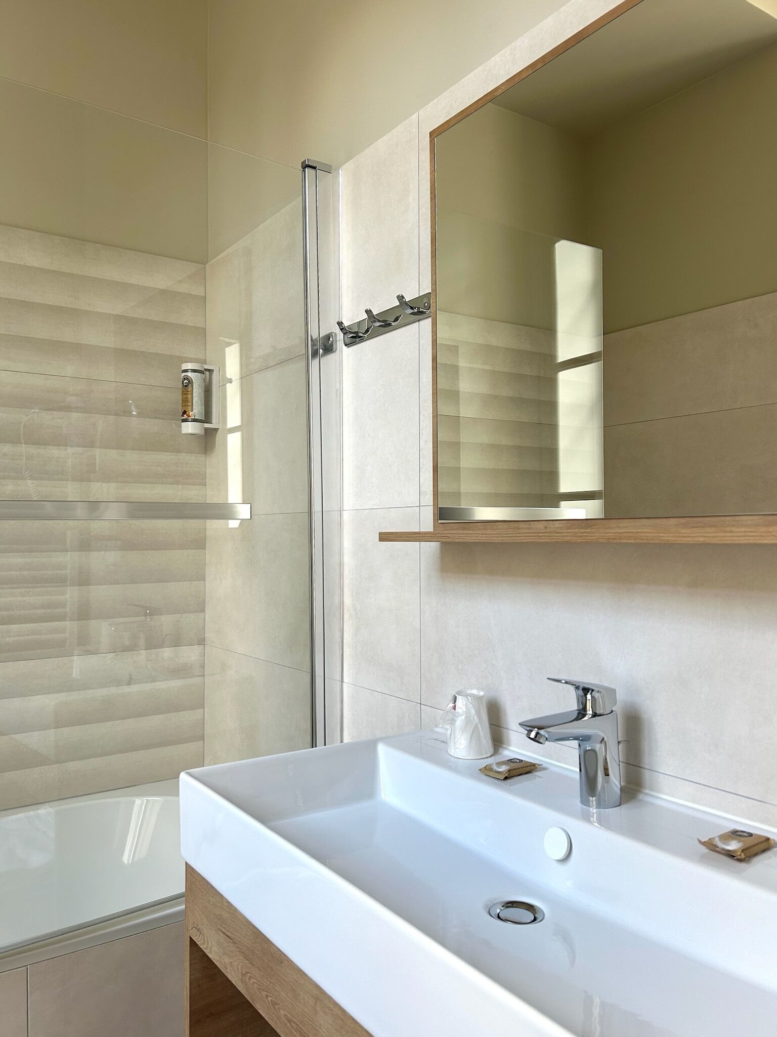 superior room, 2 single beds | bathroom | hair dryer, towels