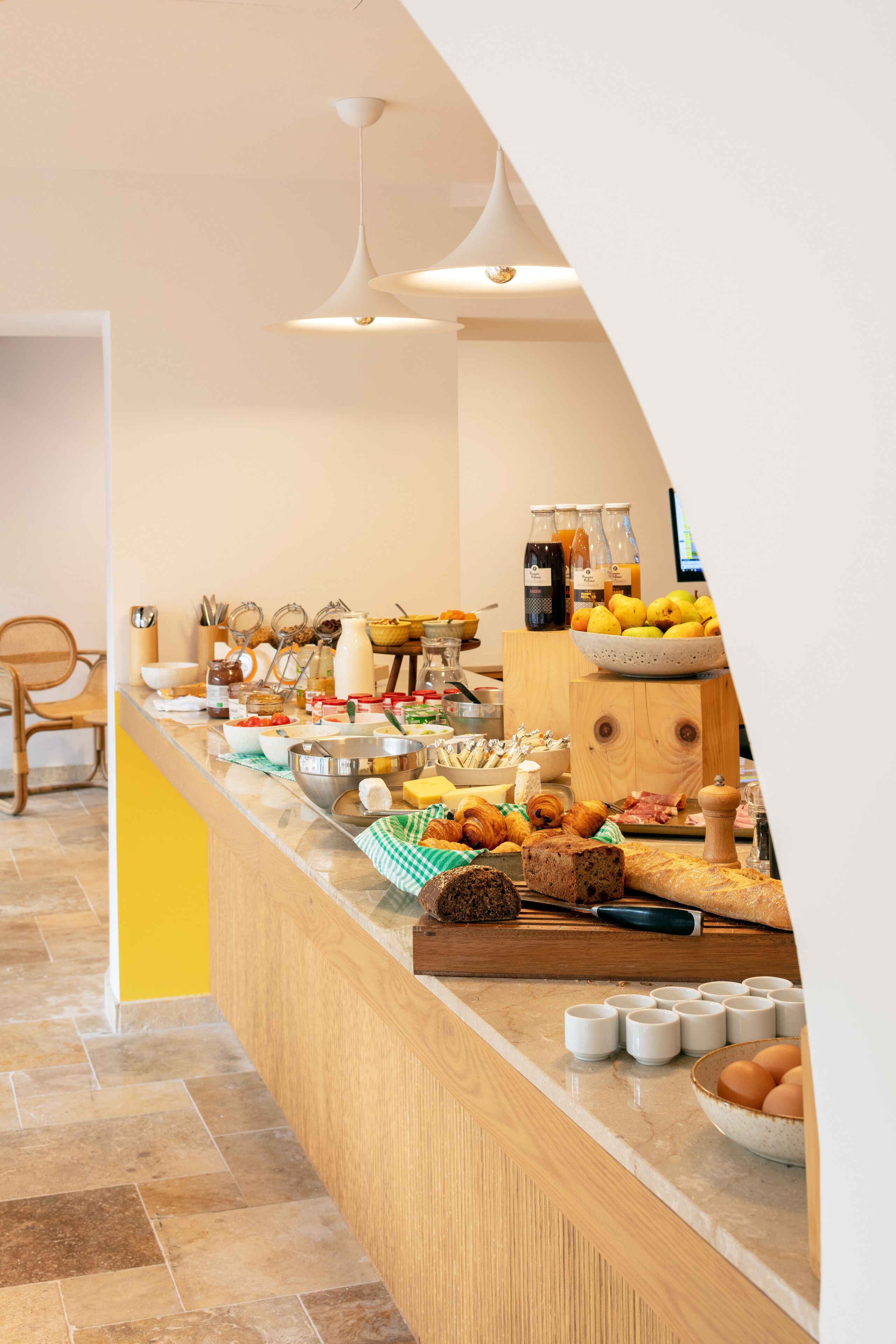 Dagelijks ontbijtbuffet (EUR 15 per persoon)