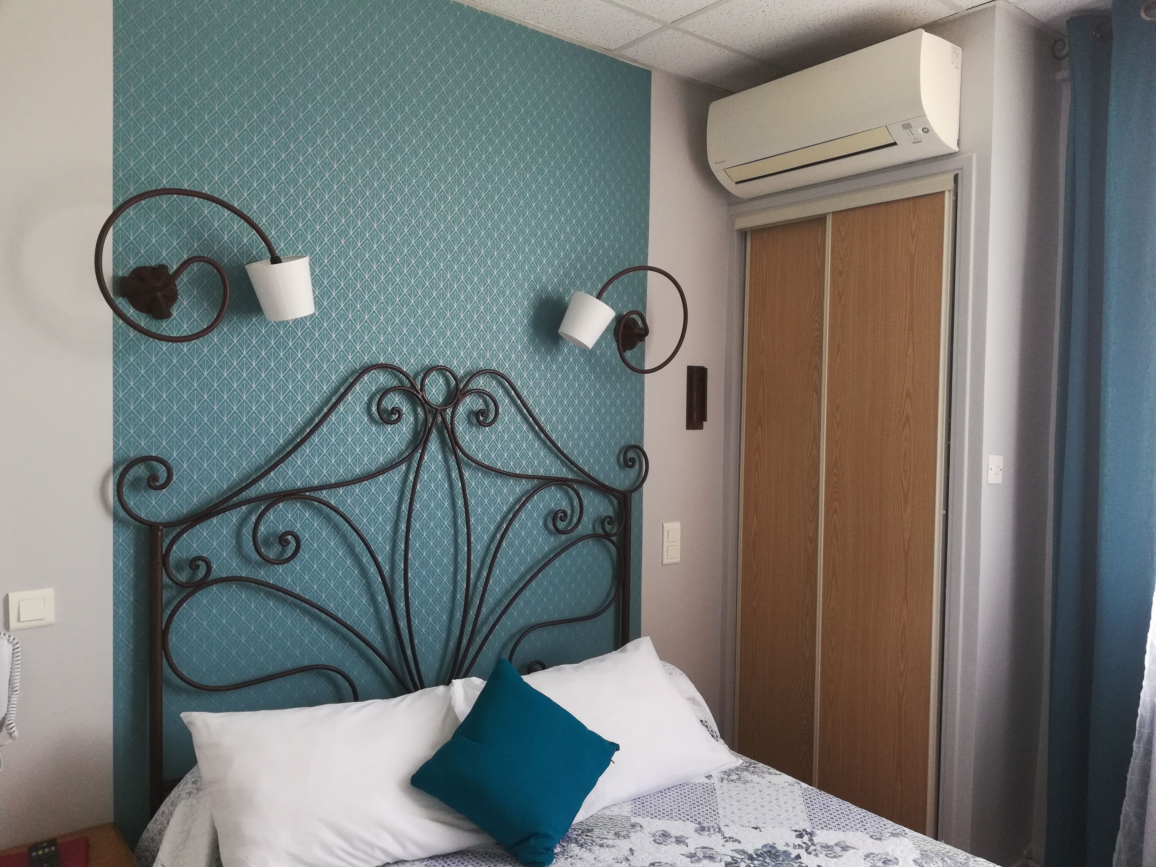 classic double room | 1 bedroom, pillow-top beds, in-room safe, individually decorated