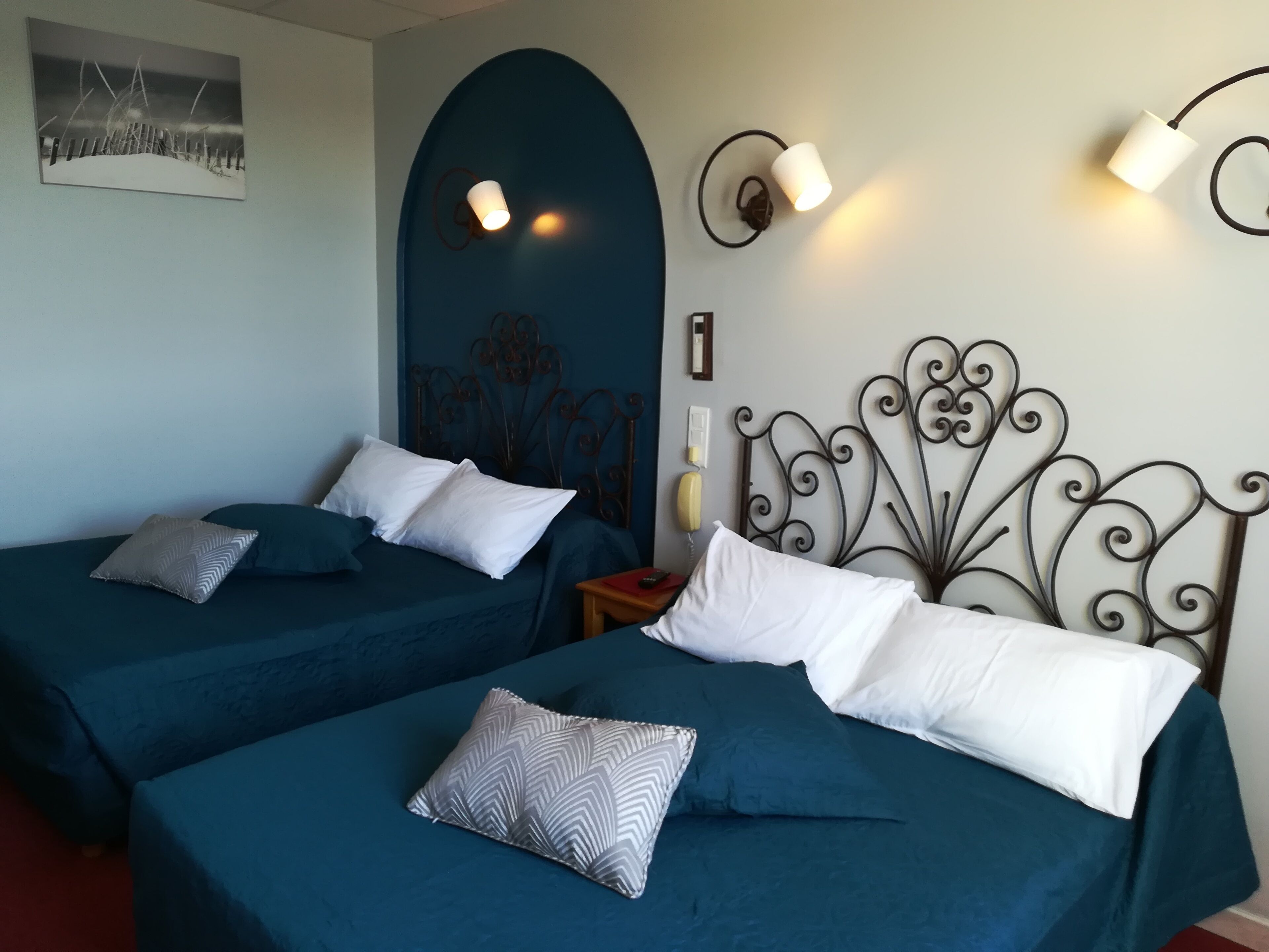 Chambre Quadruple | Surmatelas, coffres-forts dans les chambres, décoration personnalisée