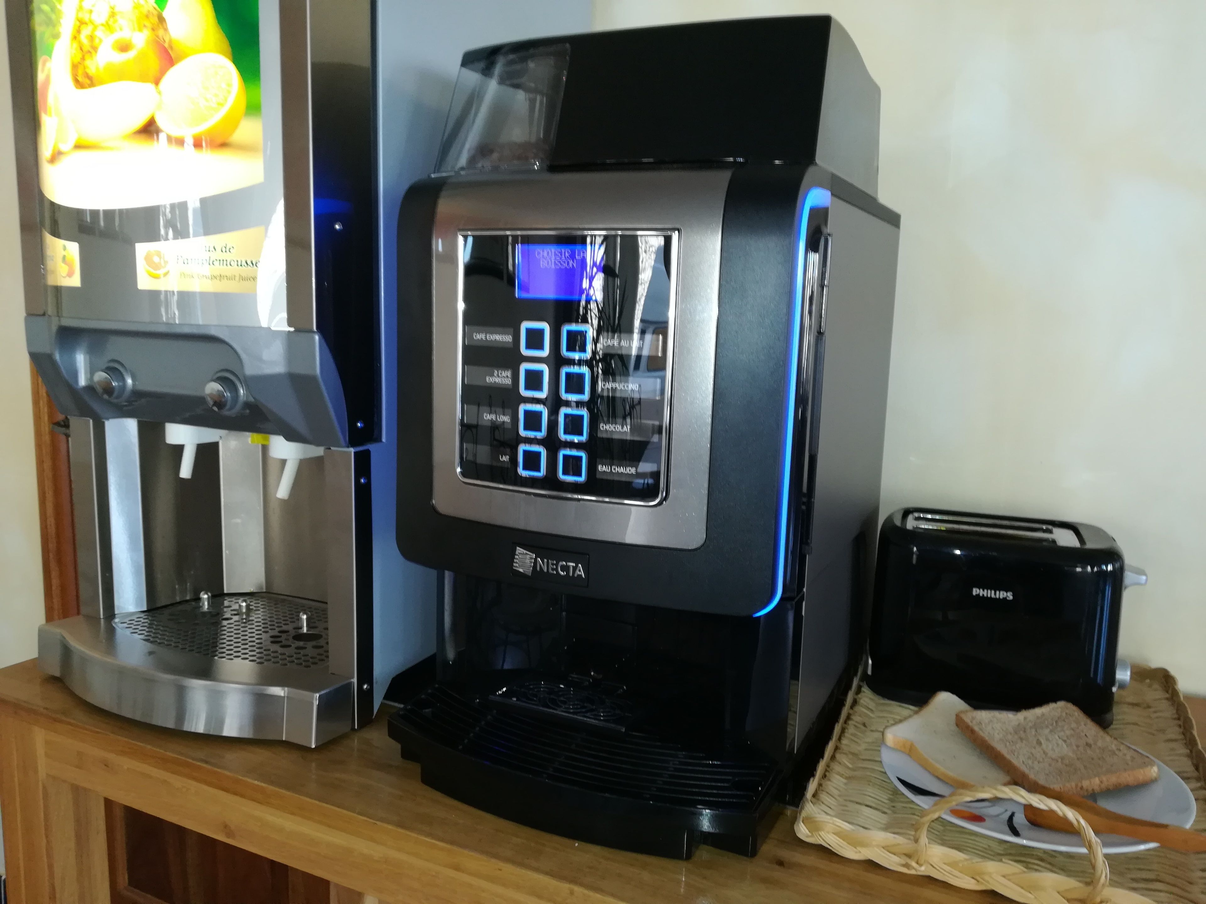 daily buffet breakfast (eur 10 per person)