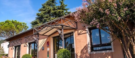 Façade de lâhĂ©bergement