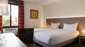 Desk, iron/ironing board, free WiFi, bed sheets