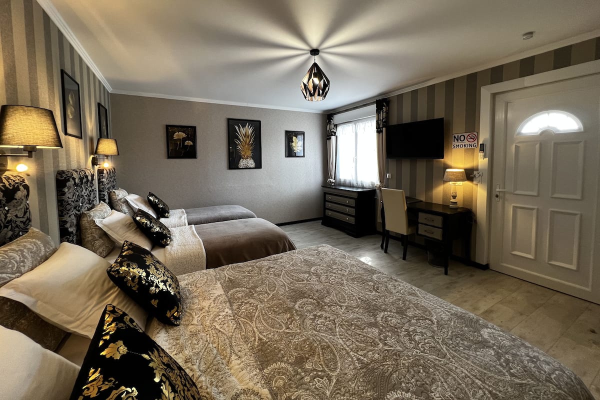 Superior Quadruple Room | 1 bedroom, premium bedding, in-room safe, individually decorated