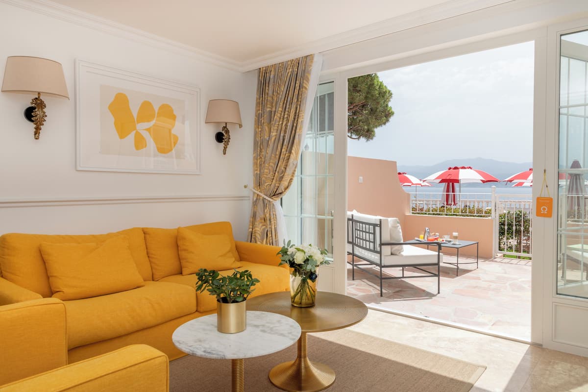 1 bedroom, premium bedding, minibar, in-room safe