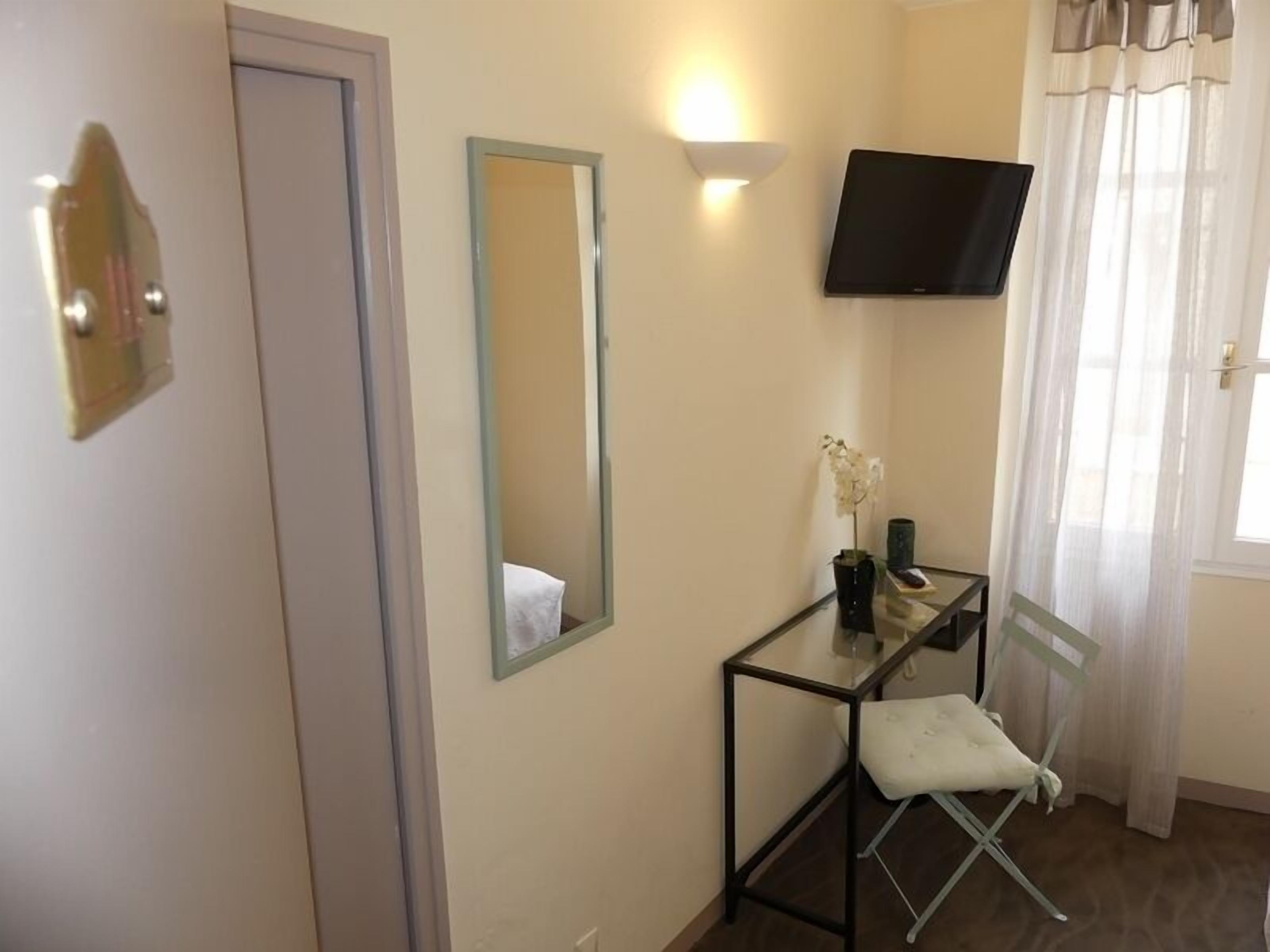 classic single room, 1 single bed | premium bedding, individually decorated, individually furnished, desk