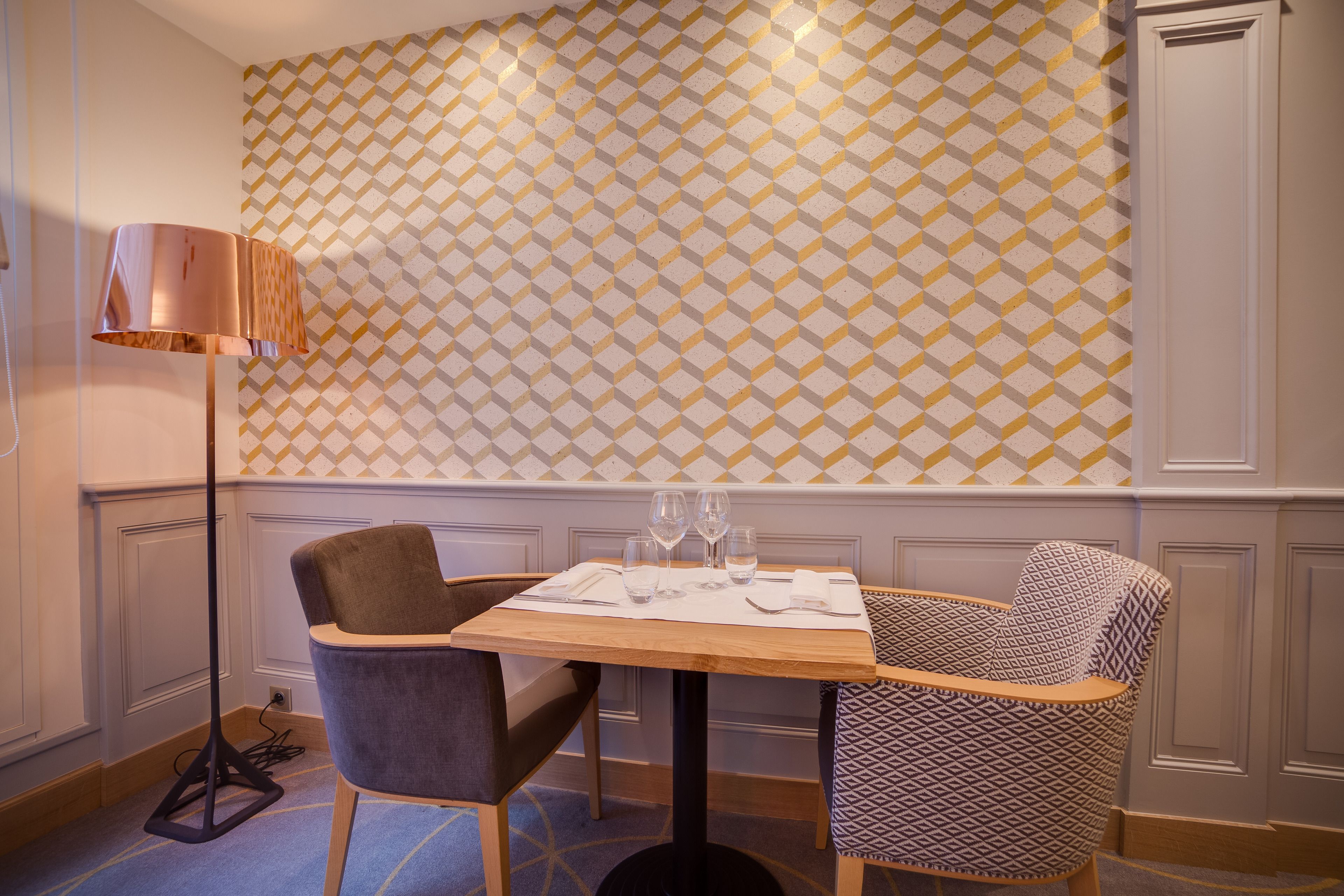 lunch and dinner served, french cuisine