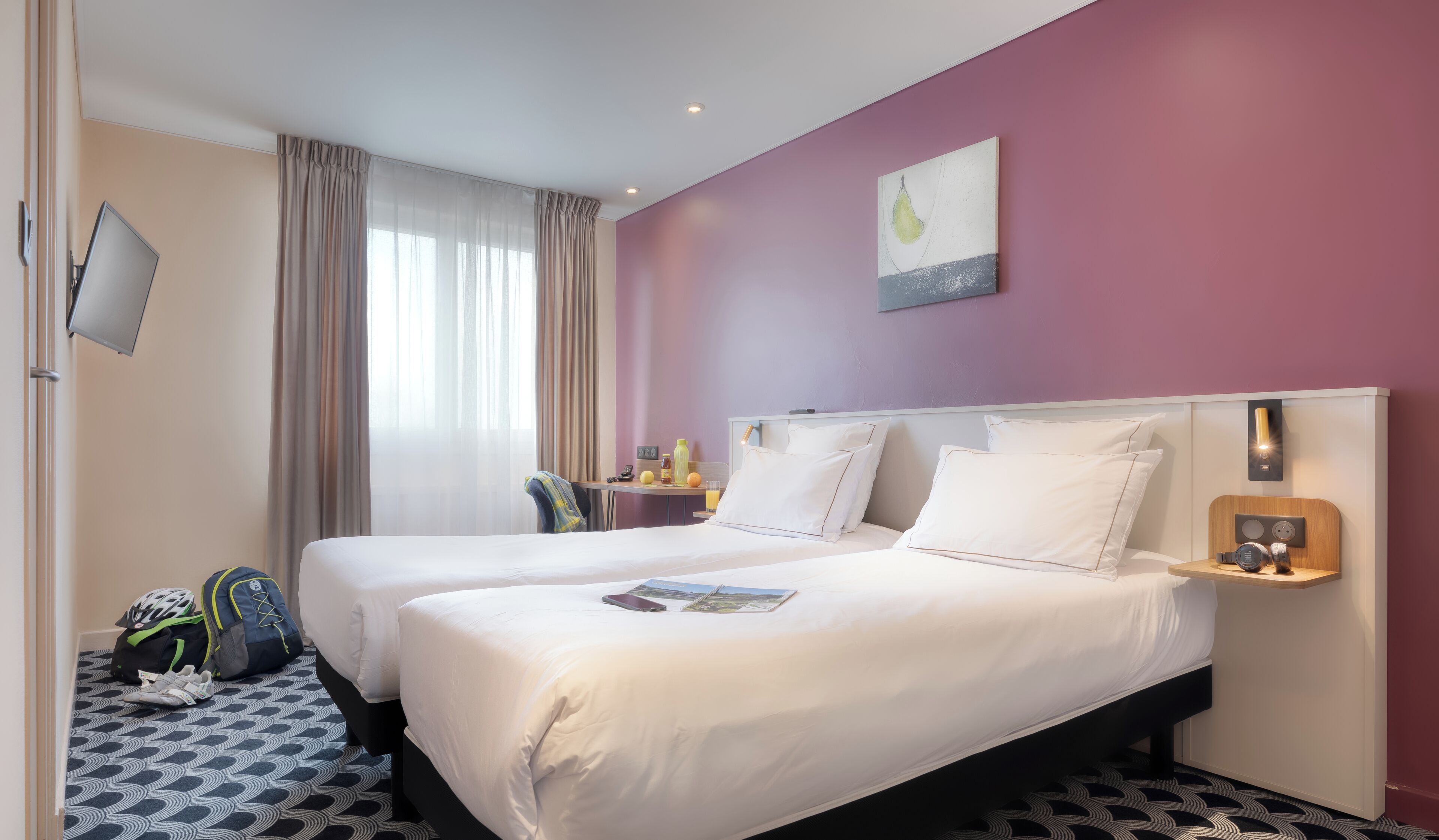 twin room | desk, soundproofing, free wifi