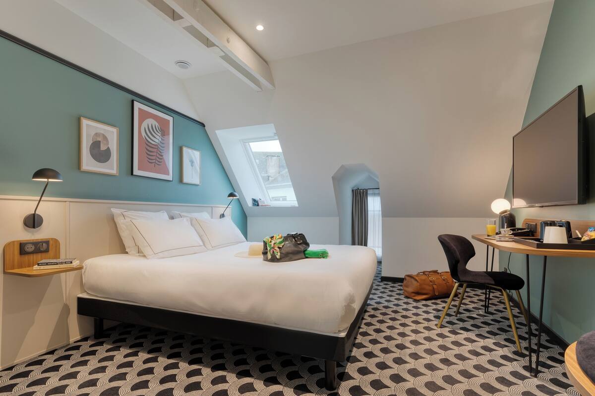 Executive Double Room | Desk, soundproofing, free WiFi