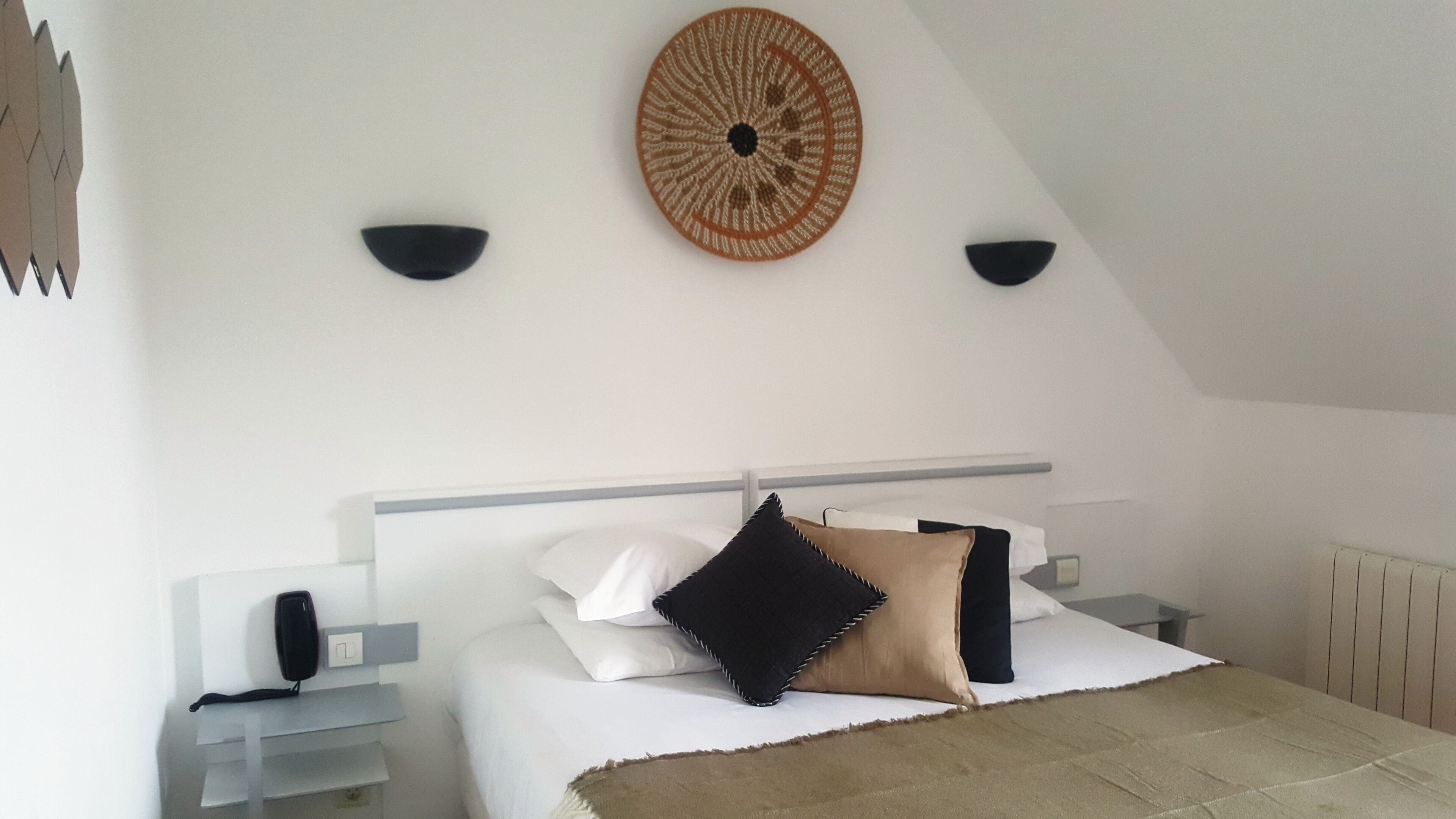 Superior Double or Twin Room, City View | Hypo-allergenic bedding, individually decorated, individually furnished