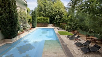 Indoor pool, outdoor pool