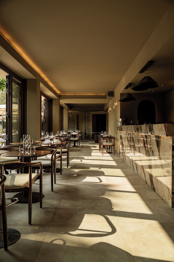 2 Restaurants; Frühstück, Mittagessen und Abendessen werden serviert