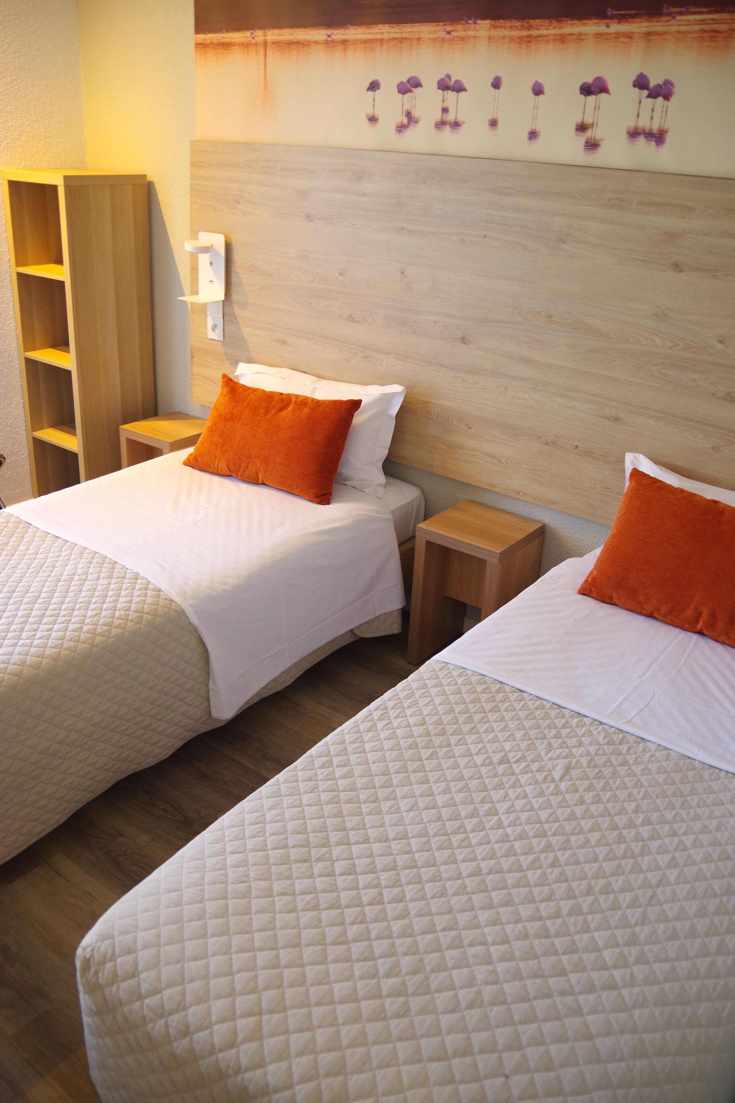 desk, blackout curtains, free wifi, bed sheets