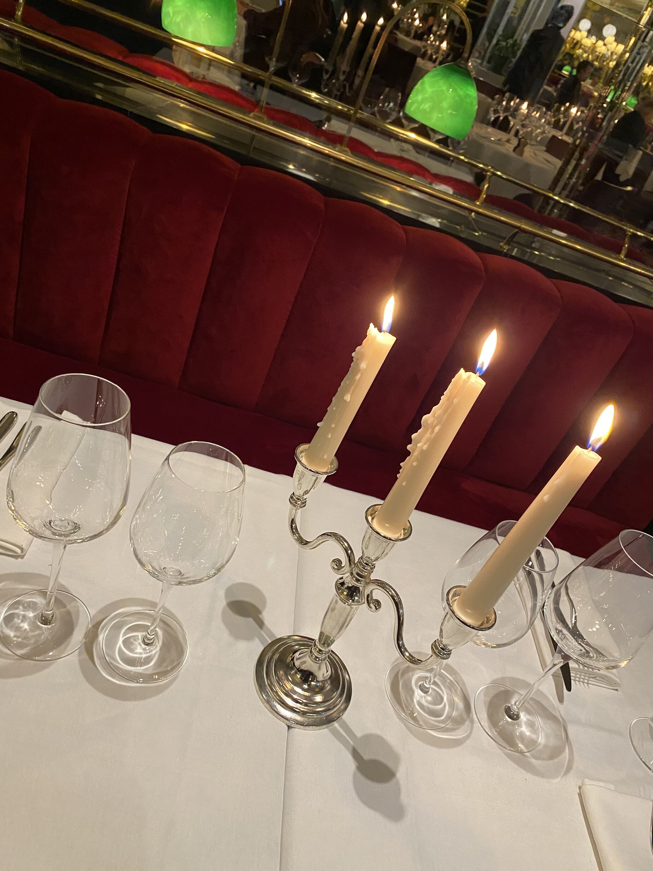 breakfast, lunch, dinner served; french cuisine