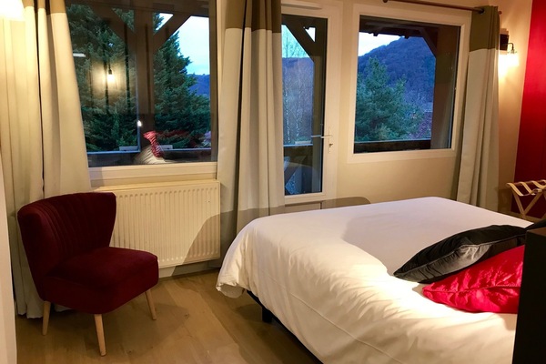 Superior kamer | Luxe beddengoed, een minibar, een kluis op de kamer