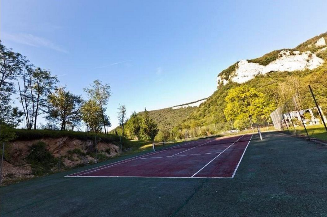 tennis court