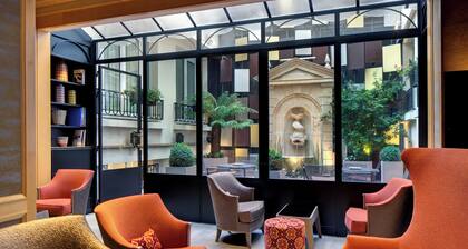 Hotel Rochester Champs Elysées