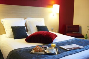 Chambre Double Supérieure | Coffres-forts dans les chambres, bureau, fer et planche à repasser