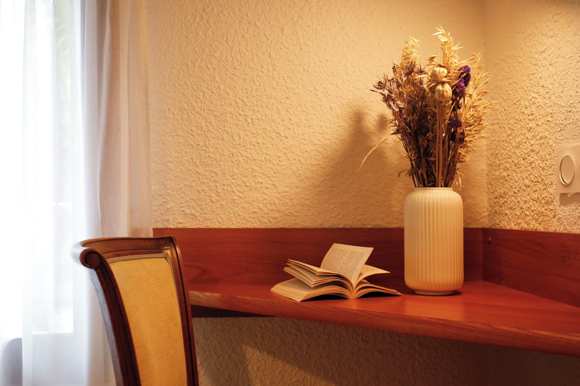 standard twin room | desk, iron/ironing board, free wifi, bed sheets