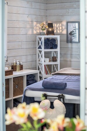 Sauna, bain à remous, hammam, soins corporels, gommages corporels
