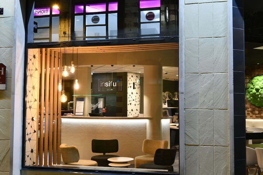 In Situ Hotel