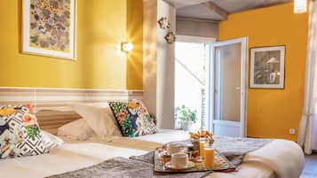 Superior tweepersoonskamer (Collection ) | Een minibar, een kluis op de kamer, individueel gedecoreerd