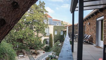 Junior Suite | Minibar, safe på rommet, individuelt dekorert og individuelt innredet