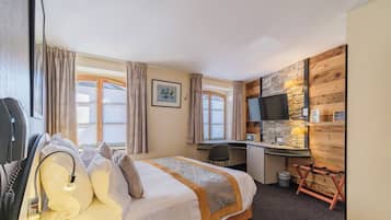 1 bedroom, premium bedding, minibar, in-room safe