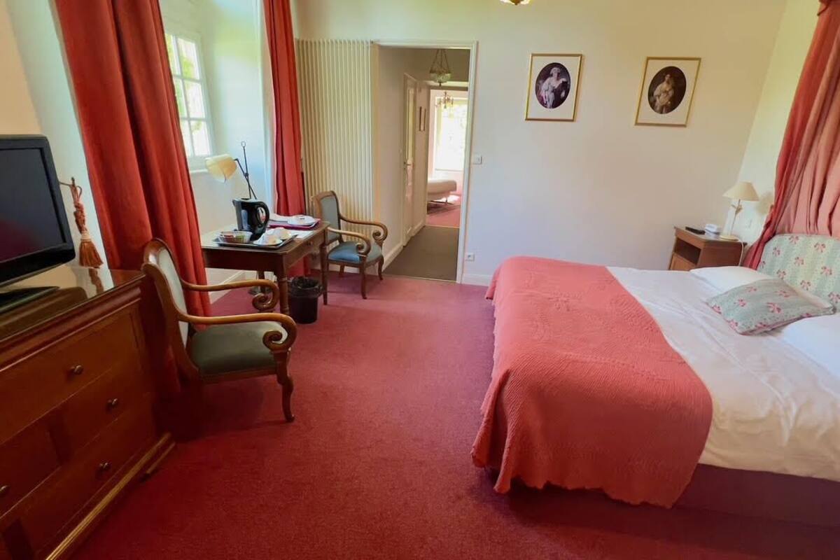 Suite | Minibar, escritorio, cunas (de pago) y camas supletorias