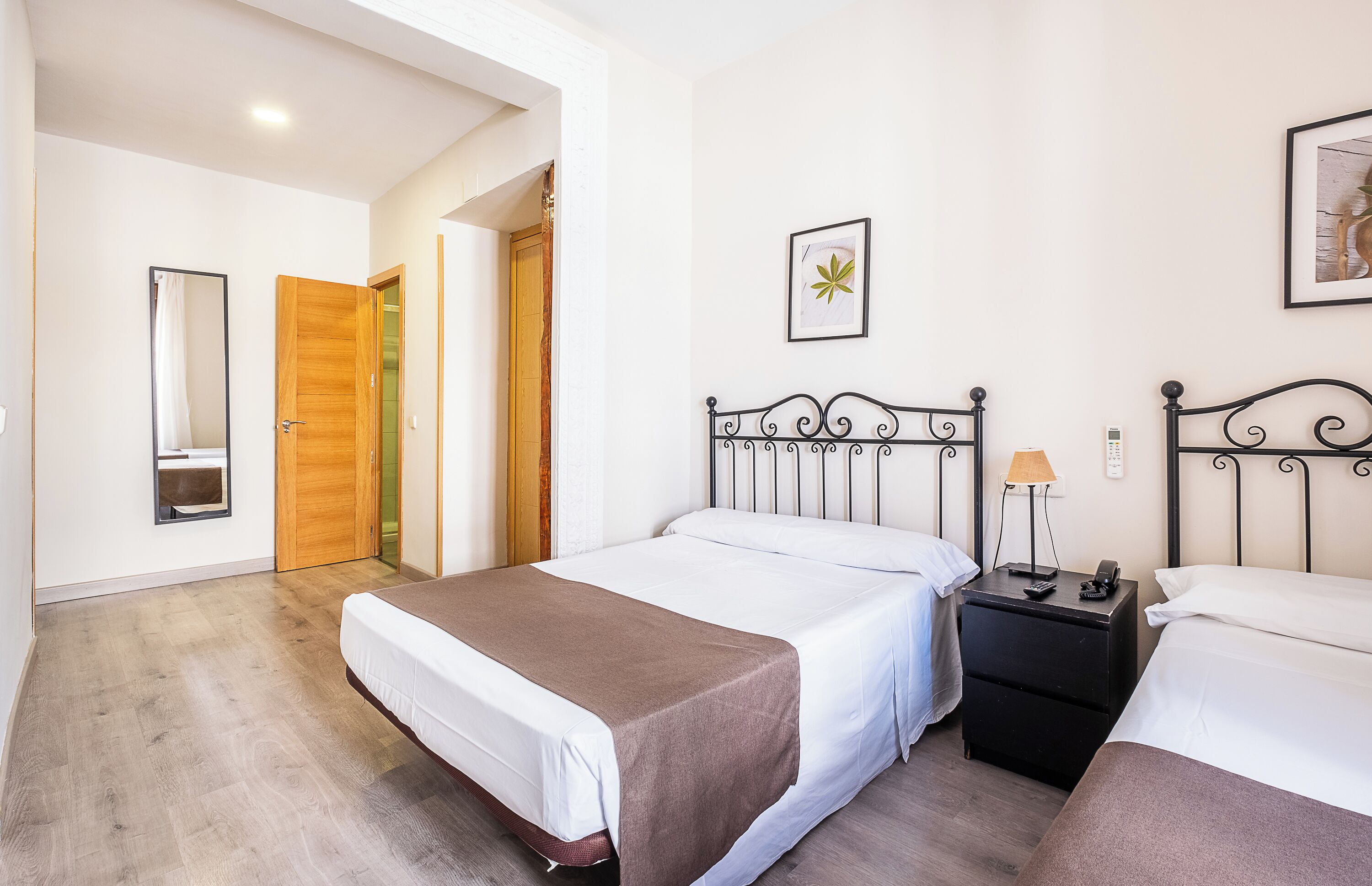 Photo - Hostal El Pilar