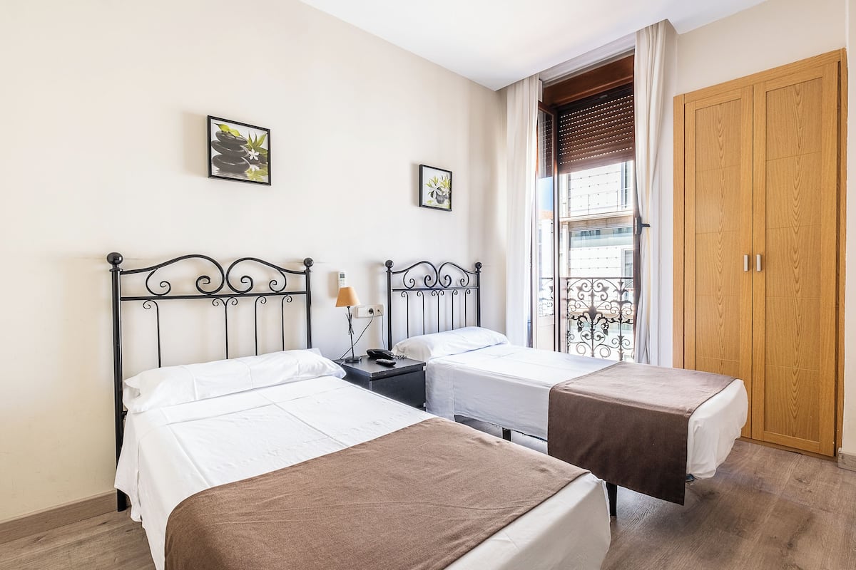 Double Room, Private Bathroom | Premium bedding, in-room safe, desk, blackout drapes