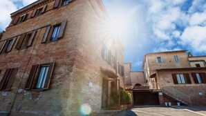 View from property - Hotel Porta Romana di Luce Hotels (Siena)