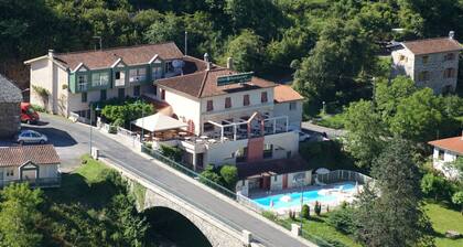 Logis Hotel Restaurant Du Pont