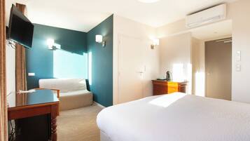 In-room safe, soundproofing, free cribs/infant beds, rollaway beds