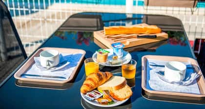 ibis budget HyĂšres Centre Ville