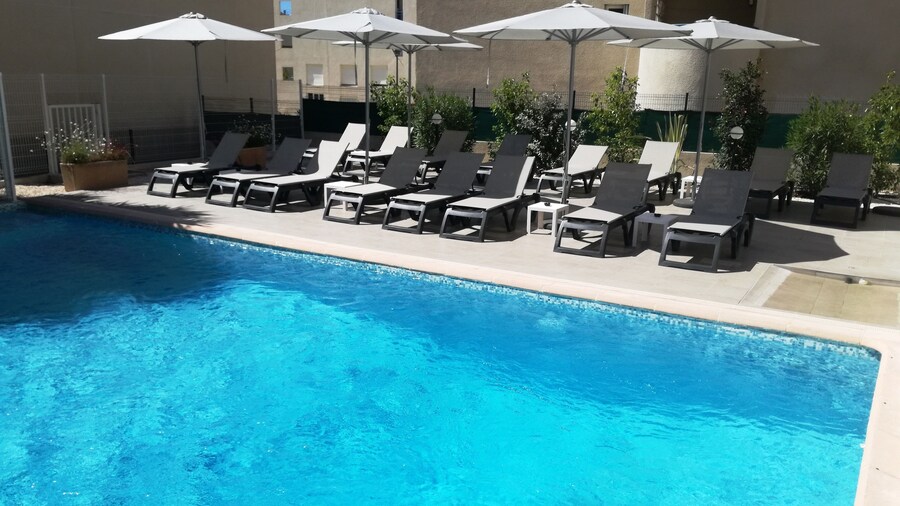 ibis budget HyĂšres Centre Ville