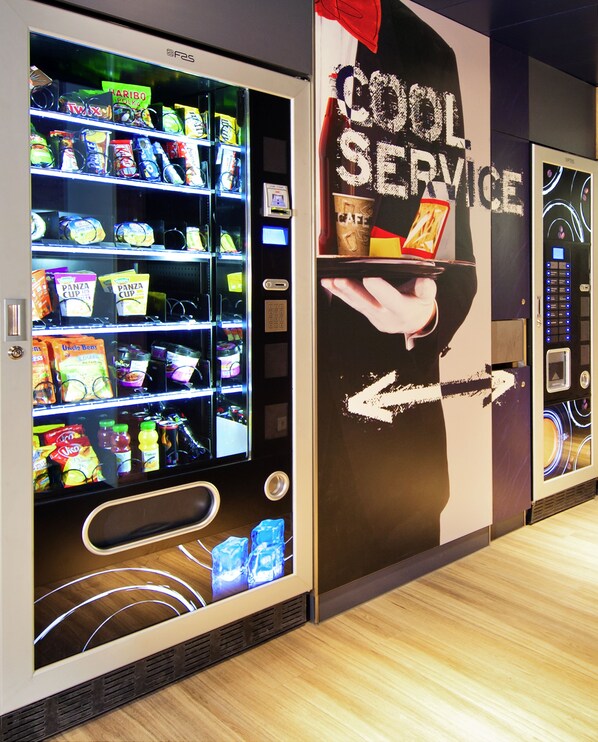 Vending machine - ibis budget Hyères Centre Ville (Hyères)