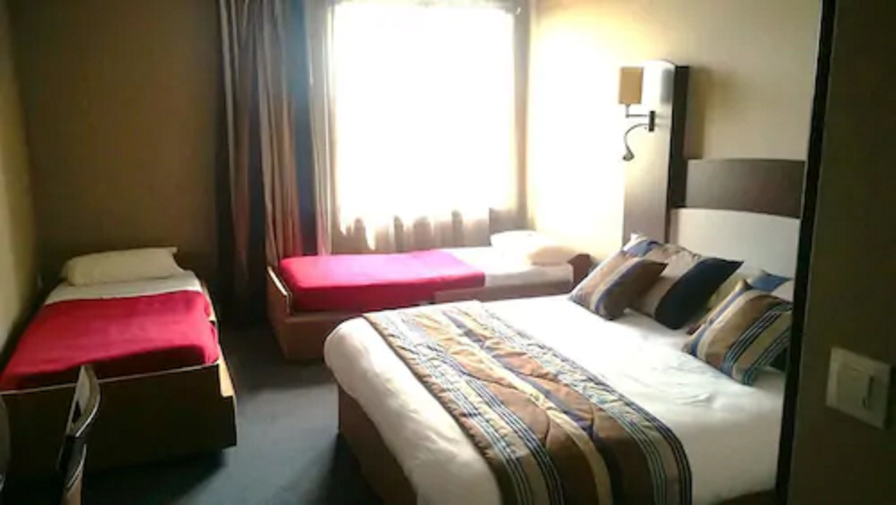 superior quadruple room | desk, soundproofing, iron/ironing board, free wifi