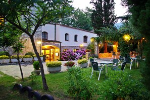 Garden - Hotel Els Caçadors de Maçanet (Macanet de Cabrenys)