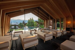 Indoor pool, outdoor pool - Pineta Hotels Nature Wellness Resort (Predaia)