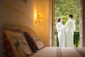 Panoramic Double or Twin Room | Premium bedding, down comforters, memory foam beds, in-room safe - Hotel Villa Rosella (Canazei)