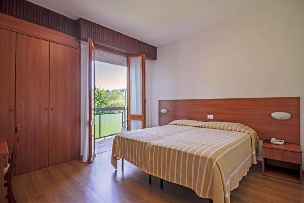 In-room safe, desk, cribs (surcharge), WiFi (surcharge)