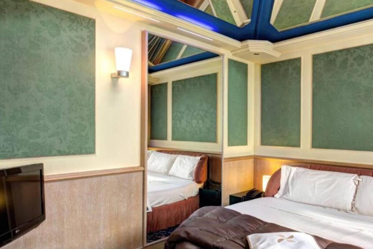 Suite | Minibar, in-room safe, desk, soundproofing