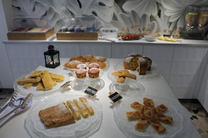Petit déjeuner buffet