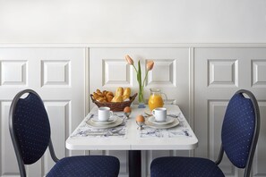 Daily continental breakfast for a fee - Hotel d'Amsterdam (Amsterdam)
