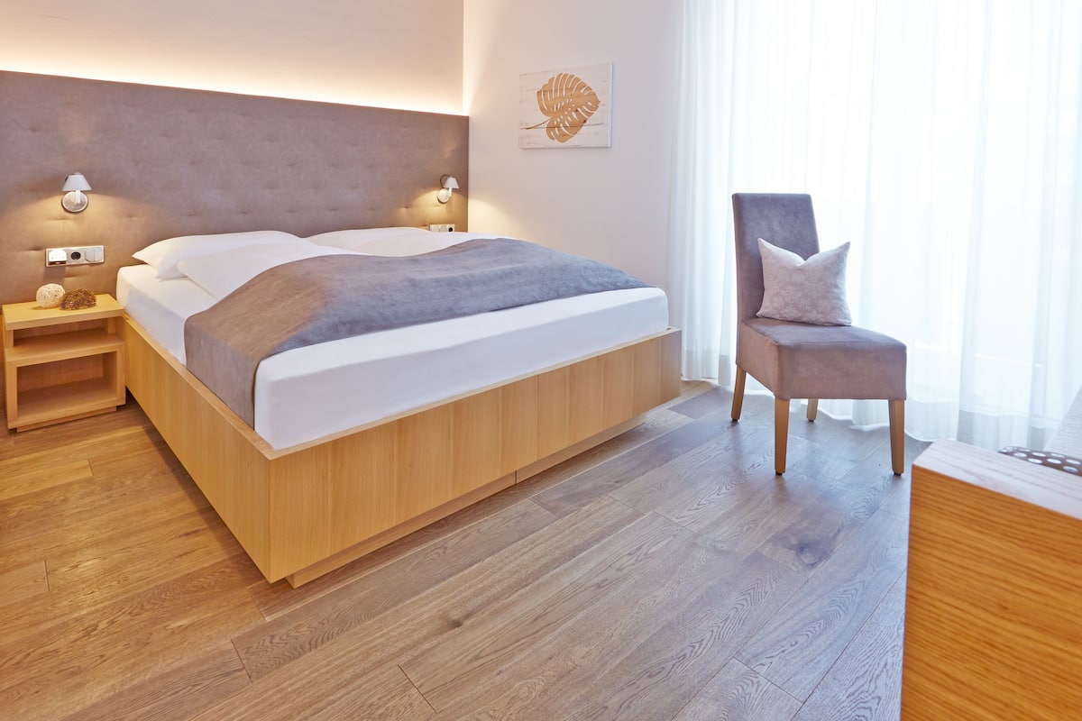 comfort double room | 1 bedroom, premium bedding, in-room safe, desk